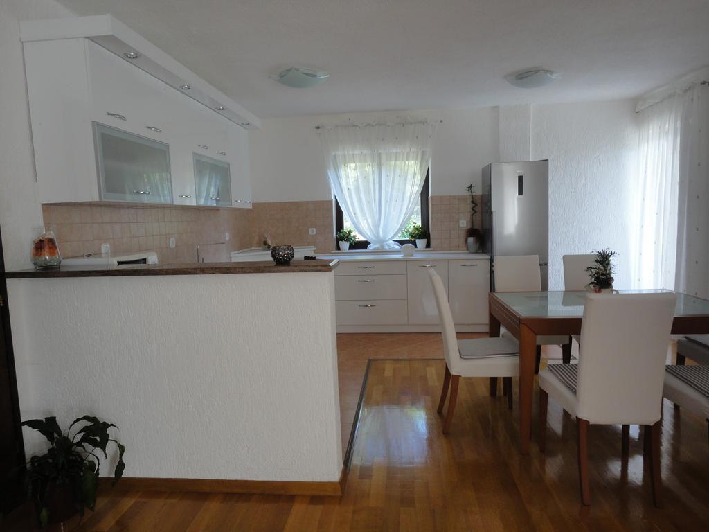 Apartment Mira Senj  Room photo